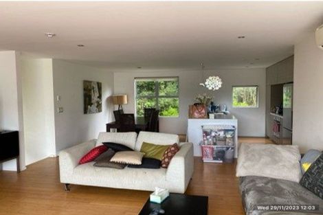 Photo of property in 24 Saddleback Grove, Karori, Wellington, 6012