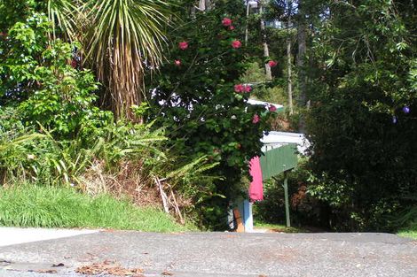 Photo of property in 32 Rosecamp Road, Beach Haven, Auckland, 0626