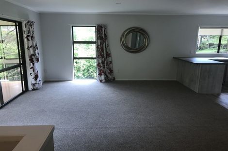 Photo of property in 18a Elliston Crescent, Stanmore Bay, Whangaparaoa, 0932