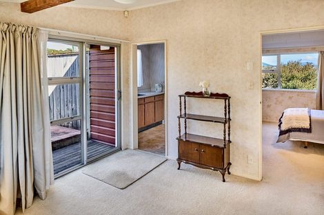 Photo of property in 48 Eskdale Road, Papakowhai, Porirua, 5024