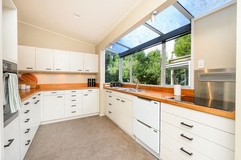 Photo of property in 196 Victoria Avenue, Hokowhitu, Palmerston North, 4410