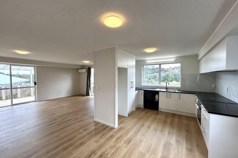 Photo of property in 2/127 Spinella Drive, Bayview, Auckland, 0629