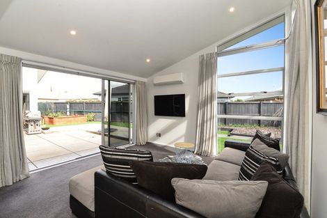 Photo of property in 19 Winslow Court, Huntington, Hamilton, 3210