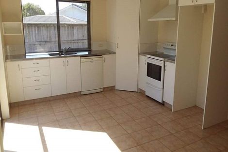 Photo of property in 32 Motu Place, Mount Wellington, Auckland, 1060