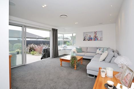 Photo of property in 28 Northside Drive, Waikiwi, Invercargill, 9810