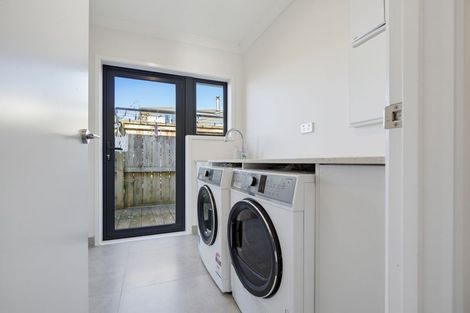 Photo of property in 27 Kawaupaka Road, Kaukapakapa, Helensville, 0875