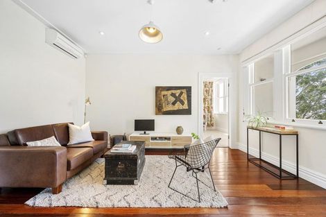 Photo of property in 18 Central Terrace, Kelburn, Wellington, 6012