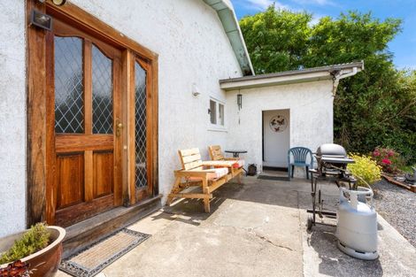 Photo of property in 16 Moore Street, Milton, 9220