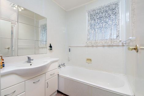 Photo of property in 52 Mallard Drive, Selwyn Heights, Rotorua, 3015