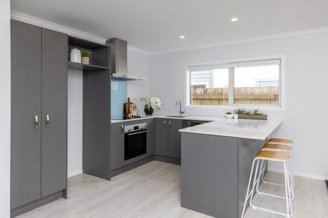 Photo of property in 26 Koru Loop, Paraparaumu, 5032