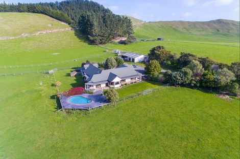 Photo of property in 814 Ruatangata Road, Whangaehu, Whanganui, 4581