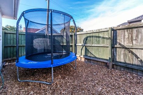 Photo of property in 1/8 Fovant Street, Russley, Christchurch, 8042