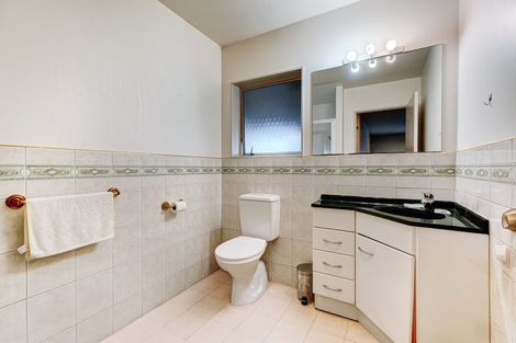 Photo of property in 5 Balmain Road, Birkenhead, Auckland, 0626