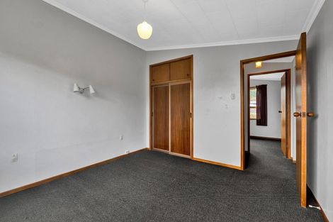 Photo of property in 39 Birdwood Avenue, Moturoa, New Plymouth, 4310