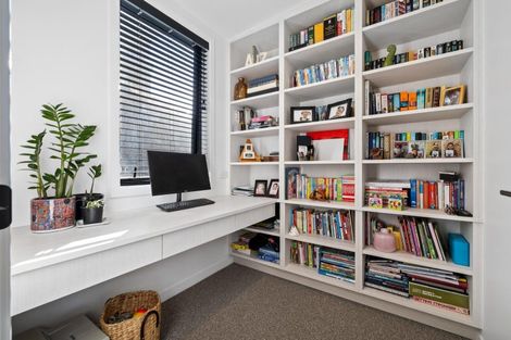 Photo of property in 10 Old Homestead Place, Kawarau Falls, Queenstown, 9300