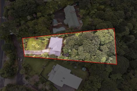 Photo of property in 1024 Scenic Drive North, Swanson, Auckland, 0816