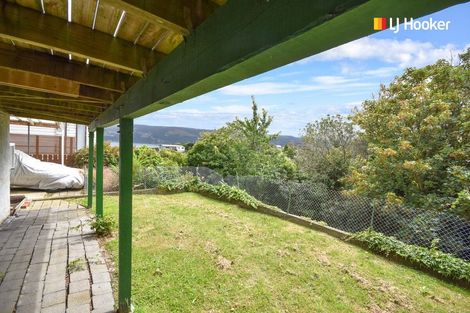 Photo of property in 15 Porterfield Street, Macandrew Bay, Dunedin, 9014