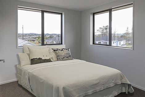 Photo of property in 4 Verdot Close, Kumeu, 0810