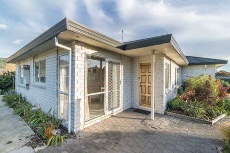 Photo of property in 38 Arawhata Road, Paraparaumu, 5032