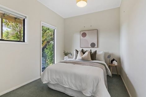 Photo of property in 2/30 Vauxhall Road, Devonport, Auckland, 0624
