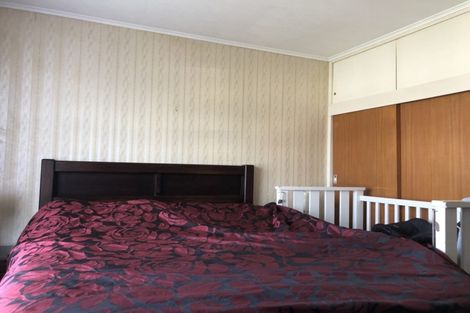 Photo of property in 2/1 Roseburn Place, Pakuranga, Auckland, 2010