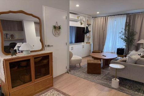 Photo of property in 34 Huri Street, Mangere Bridge, Auckland, 2022