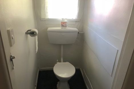 Photo of property in 80 Shakespeare Road, Bluff Hill, Napier, 4110