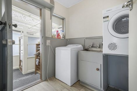 Photo of property in 10 Perry Place, Bader, Hamilton, 3206