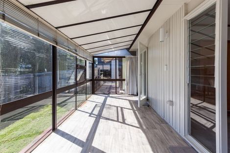 Photo of property in 1/612 Beach Road, Browns Bay, Auckland, 0630