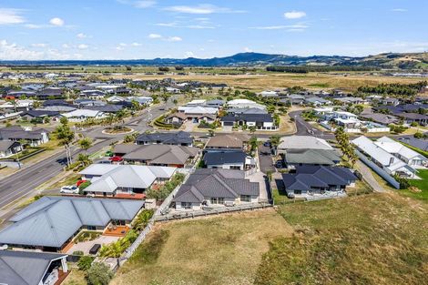 Photo of property in 10 Selliera Place, Papamoa Beach, Papamoa, 3118