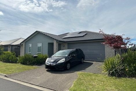 Photo of property in 11 Raynor Crescent, Pyes Pa, Tauranga, 3112
