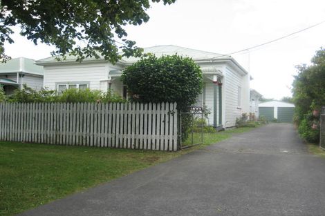 Photo of property in 10 Field Street, Aramoho, Whanganui, 4500