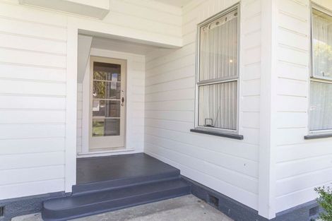 Photo of property in 51 Cole Street, Dannevirke, 4930