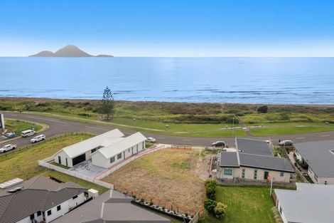 Photo of property in 18 Pacific Parade, Coastlands, Whakatane, 3120