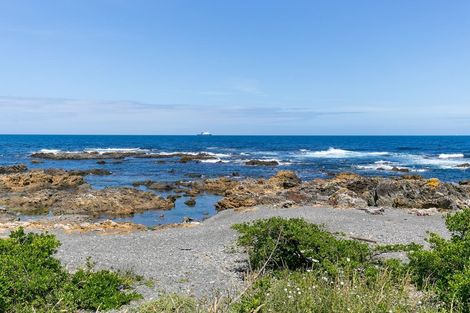 Photo of property in 156 Owhiro Bay Parade, Owhiro Bay, Wellington, 6023