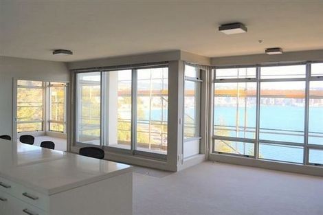 Photo of property in The Capital, 370 Oriental Parade, Oriental Bay, Wellington, 6011