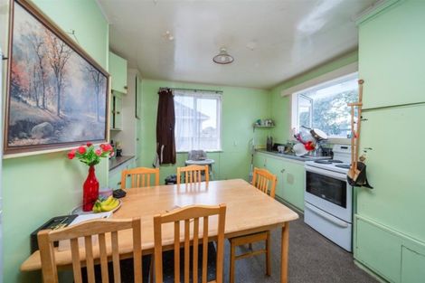 Photo of property in 81 Fairfield Road, Hawera, 4610