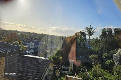 Photo of property in 7 Marco Place, Highland Park, Auckland, 2010