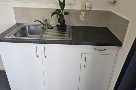 Photo of property in 127 Hobsonville Road, West Harbour, Auckland, 0618