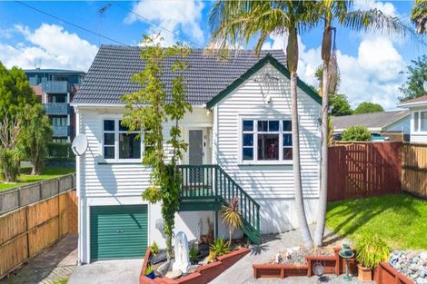 Photo of property in 1/35 Halver Road, Hillpark, Auckland, 2102