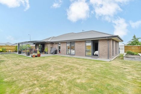 Photo of property in 12 Beech Drive, Rangiora, 7400