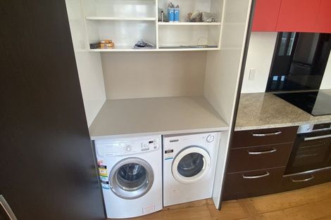 Photo of property in 24 Dryden Street, Sumner, Christchurch, 8081