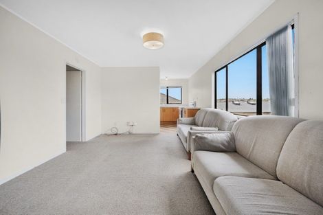 Photo of property in 1/57 Rodney Street, Howick, Auckland, 2014