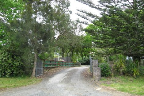 Photo of property in 10 Taha Road, Waimauku, 0881