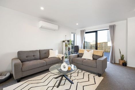 Photo of property in 15 Jacks Landing Drive, Hamilton Lake, Hamilton, 3204