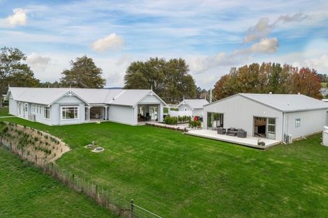 Photo of property in 21 Diamond Lane, Riverhead, 0793