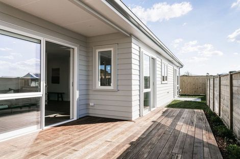 Photo of property in 11c Western Avenue, Omokoroa, 3114