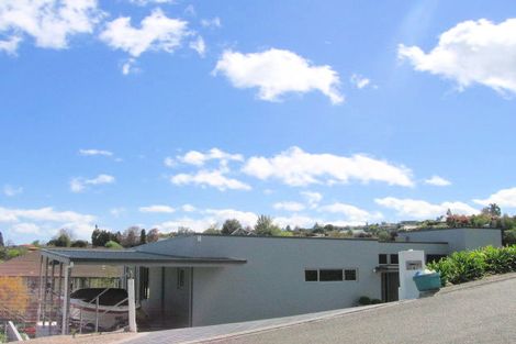 Photo of property in 8 Hinerau Grove, Waipahihi, Taupo, 3330