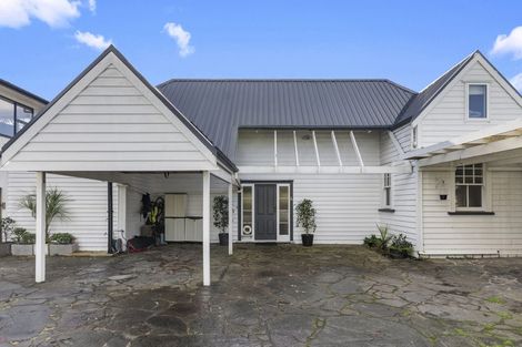 Photo of property in 2/231 Hurstmere Road, Takapuna, Auckland, 0622