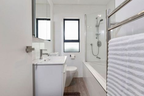 Photo of property in 50 Makamaka Lane, Albany Heights, Auckland, 0632